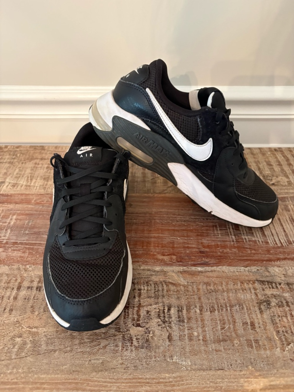 Nike Air Max Excee Black and White Running Sneakers